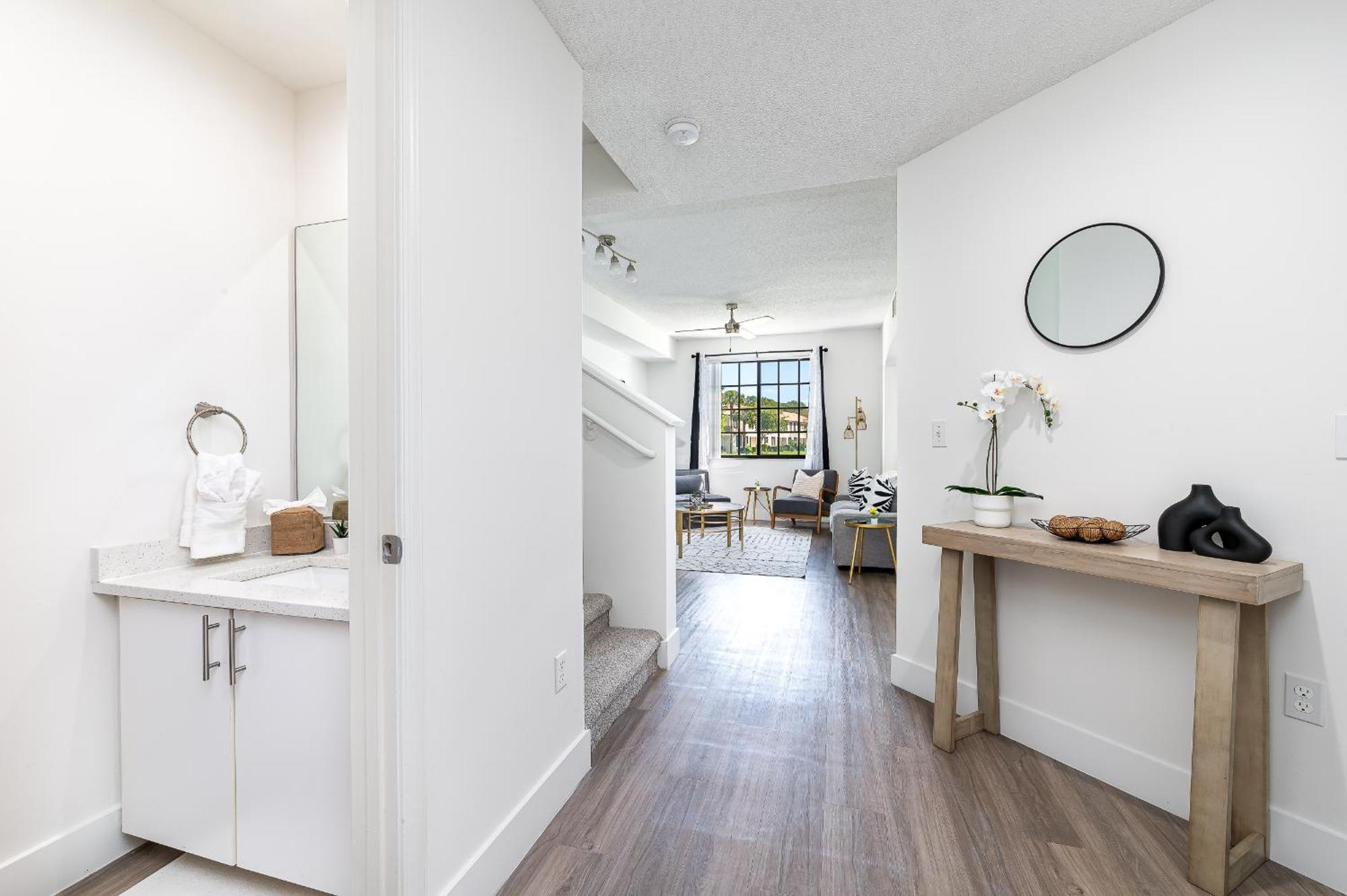 Newly Renovated Townhome With King Bed เดลเรย์บีช ภายนอก รูปภาพ