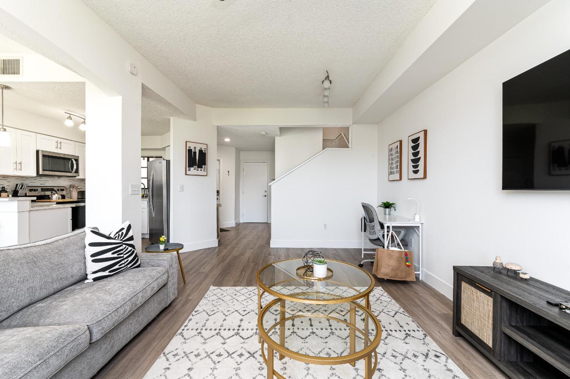 Newly Renovated Townhome With King Bed เดลเรย์บีช ภายนอก รูปภาพ